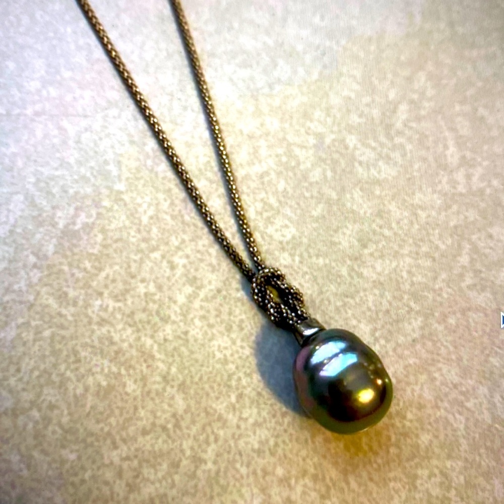 Black Pearl Necklace